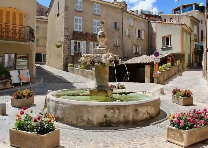 Maison De Village Avec Terrasse